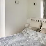 Gorgeous Apartment In Rydzewo With Lake View *